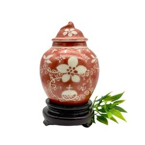 Chinese Miniature Ginger Jar Iron Red White Florals Cross With Display Base Vtg